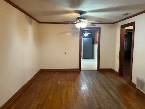 Living - 2283 Cedar Point Rd, Mobile, AL 36605 photo 2 of 3