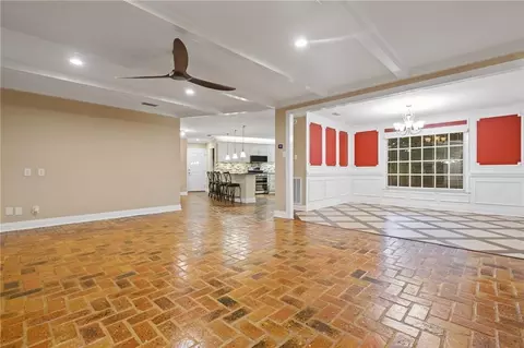 Living - 254 Jackson Blvd, Mobile, AL 36609 photo 10 of 14