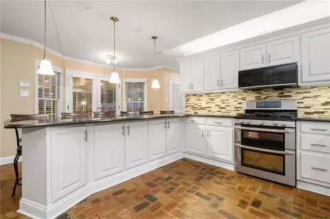 Kitchen - 254 Jackson Blvd, Mobile, AL 36609 photo 1 of 9