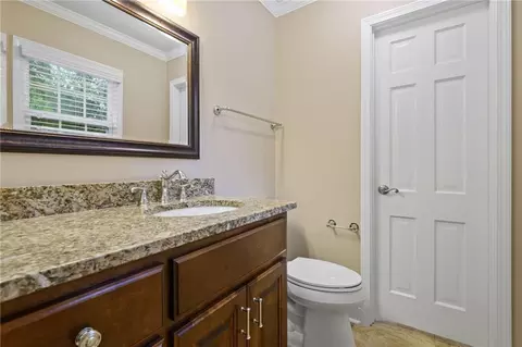 Bath - 254 Jackson Blvd, Mobile, AL 36609 photo 11 of 12
