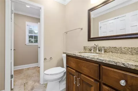 Bath - 254 Jackson Blvd, Mobile, AL 36609 photo 10 of 12