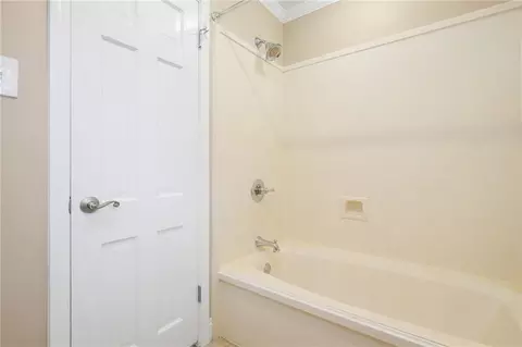 Bath - 254 Jackson Blvd, Mobile, AL 36609 photo 12 of 12
