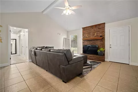 Entry Way - 5225 Wilhelm Dr, Mobile, AL 36618 photo 2 of 2