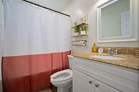 Bath - 5225 Wilhelm Dr, Mobile, AL 36618 photo 1 of 2