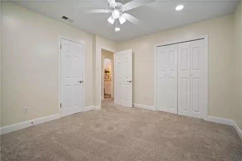 Bedroom - 5225 Wilhelm Dr, Mobile, AL 36618 photo 4 of 4