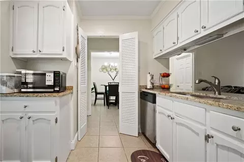 Kitchen - 5225 Wilhelm Dr, Mobile, AL 36618 photo 1 of 4