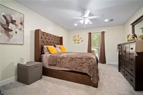 Bedroom - 5225 Wilhelm Dr, Mobile, AL 36618 photo 3 of 4
