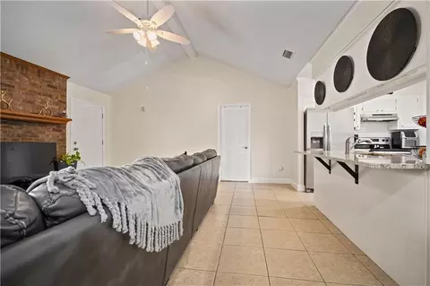 Entry Way - 5225 Wilhelm Dr, Mobile, AL 36618 photo 1 of 2