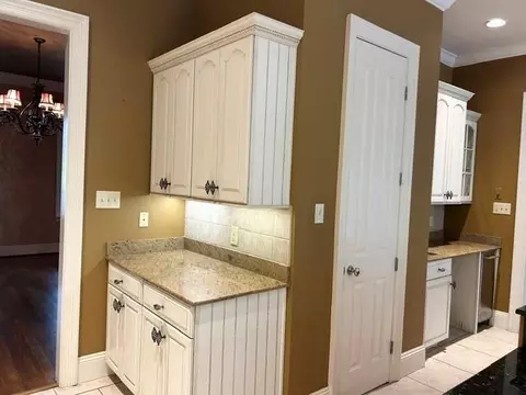 Kitchen - 7648 Berwick Ct, Mobile, AL 36695 photo 9 of 10