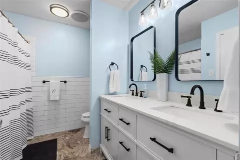 Bath - 1050 Regal Dr, Mobile, AL 36609 photo 4 of 4