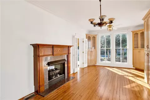 Living - 306 Georgia Ave S, Mobile, AL 36604 photo 11 of 14