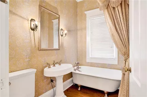 Bath - 306 Georgia Ave S, Mobile, AL 36604 photo 1 of 5