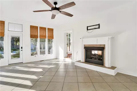 Living - 306 Georgia Ave S, Mobile, AL 36604 photo 9 of 14
