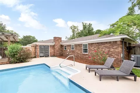 Exterior - 2300 Christopher Dr E, Mobile, AL 36609 photo 12 of 12