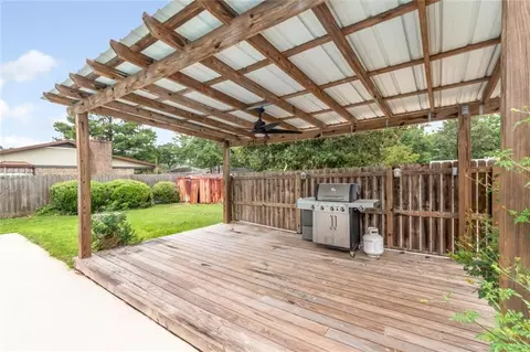 Exterior - 2300 Christopher Dr E, Mobile, AL 36609 photo 6 of 12