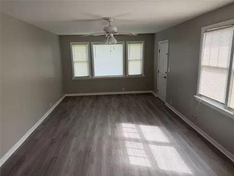 Living - 161 10th Ave, Chickasaw, AL 36611 photo 1 of 1