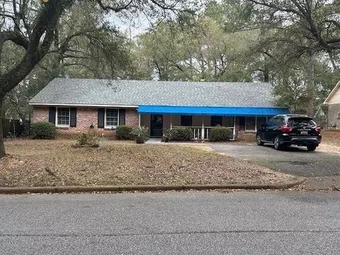 5530 Gaillard Dr, Mobile, AL 36608