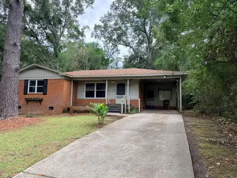Exterior - 2459 Lilac Ave, Mobile, AL 36606 photo 5 of 5