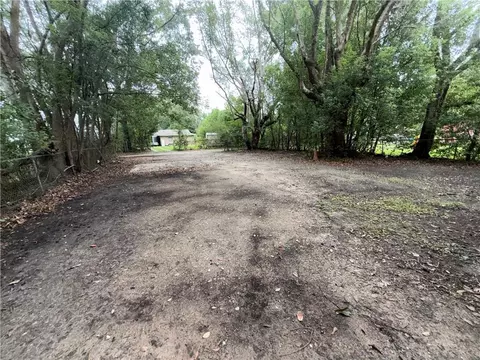 Exterior - 212 11th Ave, Mobile, AL 36611 photo 3 of 4