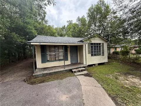 Exterior - 212 11th Ave, Mobile, AL 36611 photo 2 of 4