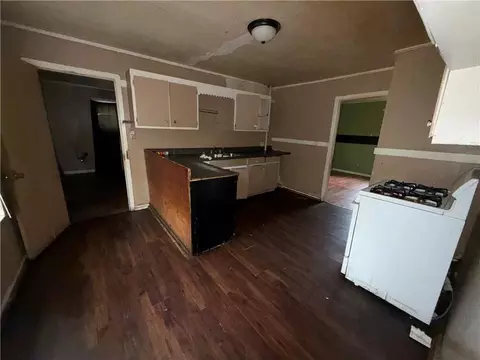 Entry Way - 212 11th Ave, Mobile, AL 36611 photo 1 of 1
