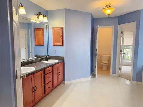 Bath - 7166 Bridgemill Dr, Mobile, AL 36619 photo 2 of 5