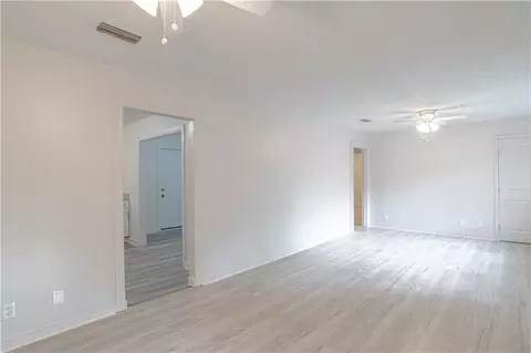 Living - 2125 Barron Pl, Mobile, AL 36605 photo 2 of 5