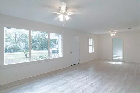 Living - 2125 Barron Pl, Mobile, AL 36605 photo 1 of 5