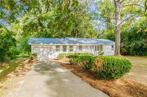 Exterior - 2125 Barron Pl, Mobile, AL 36605 photo 2 of 4