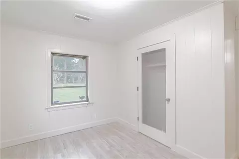 Bedroom - 2111 Johns Ln, Mobile, AL 36605 photo 4 of 5