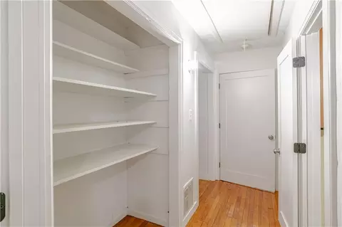 Entry Way - 2111 Johns Ln, Mobile, AL 36605 photo 2 of 2