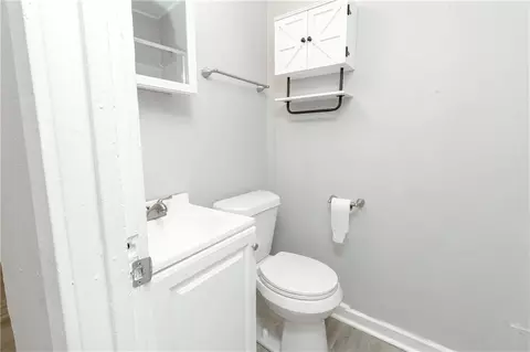 Bath - 302 Michigan Ave, Mobile, AL 36604 photo 5 of 14