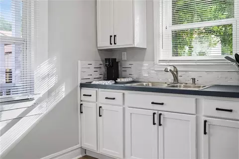 Kitchen - 302 Michigan Ave, Mobile, AL 36604 photo 3 of 11