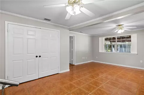 Living - 1151 Ridgewood Dr, Mobile, AL 36608 photo 4 of 8