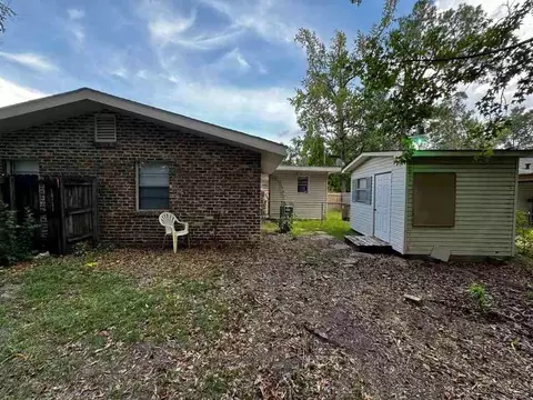 Exterior - 1006 Belvedere Cir E, Mobile, AL 36606 photo 11 of 11