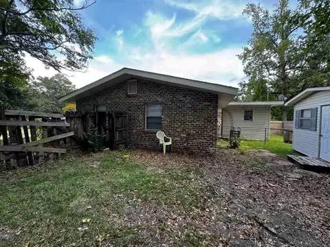 Exterior - 1006 Belvedere Cir E, Mobile, AL 36606 photo 10 of 11