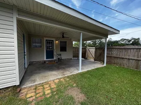 Exterior - 1006 Belvedere Cir E, Mobile, AL 36606 photo 8 of 11