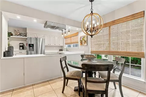 Dining - 259 College Ln, Mobile, AL 36608 photo 4 of 5
