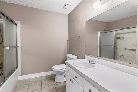 Bath - 4017 Cottage Hill Rd #53, Mobile, AL 36609 photo 1 of 2