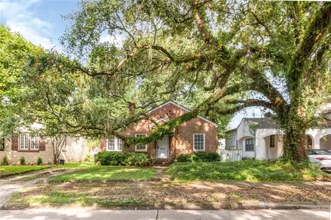 Exterior - 142 Florence Pl, Mobile, AL 36607 photo 12 of 14