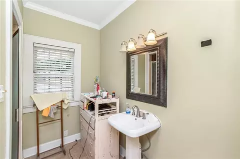 Bath - 142 Florence Pl, Mobile, AL 36607 photo 3 of 4