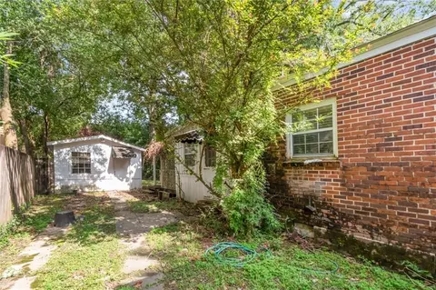 Exterior - 142 Florence Pl, Mobile, AL 36607 photo 10 of 14