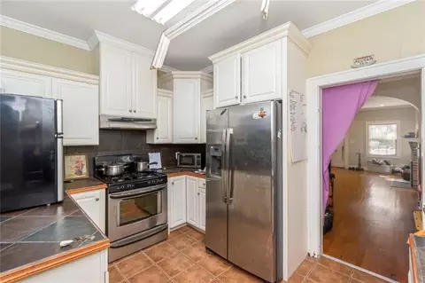 Kitchen - 142 Florence Pl, Mobile, AL 36607 photo 1 of 5