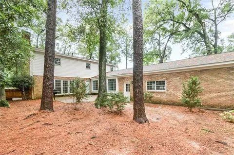 Exterior - 745 Westmoreland Dr E, Mobile, AL 36609 photo 7 of 10