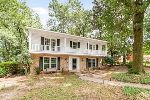 Exterior - 745 Westmoreland Dr E, Mobile, AL 36609 photo 8 of 10