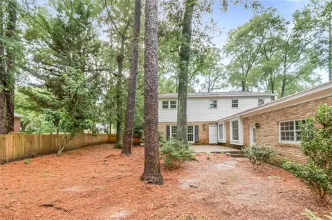 Exterior - 745 Westmoreland Dr E, Mobile, AL 36609 photo 6 of 10