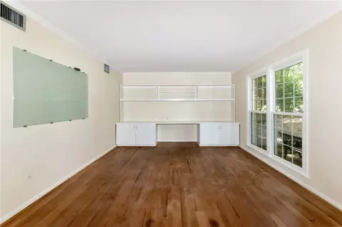 Living - 745 Westmoreland Dr E, Mobile, AL 36609 photo 7 of 7