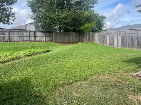 Exterior - 1912 Clarke Rd E, Mobile, AL 36695 photo 3 of 7