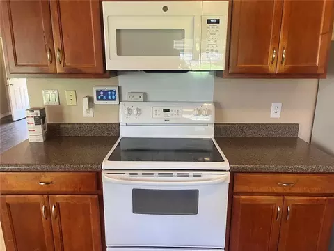 Kitchen - 1912 Clarke Rd E, Mobile, AL 36695 photo 2 of 4