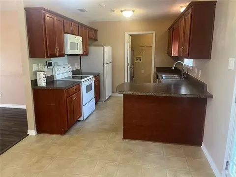 Kitchen - 1912 Clarke Rd E, Mobile, AL 36695 photo 4 of 4